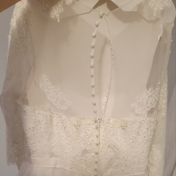 Oleg Cassini Organza Plus Size 18W in Ivory - Picture 6 of 7